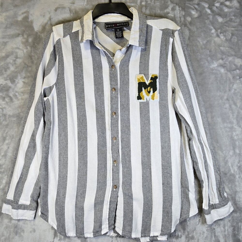 Polly & Esther Button Up Shirt Womens XL Gray White Stripe Fuzzy M Patch